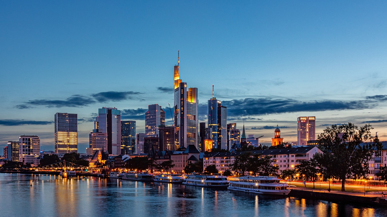 Frankfurt am Main Skyline Wolkenkratzer Innenstadt Modern Nacht