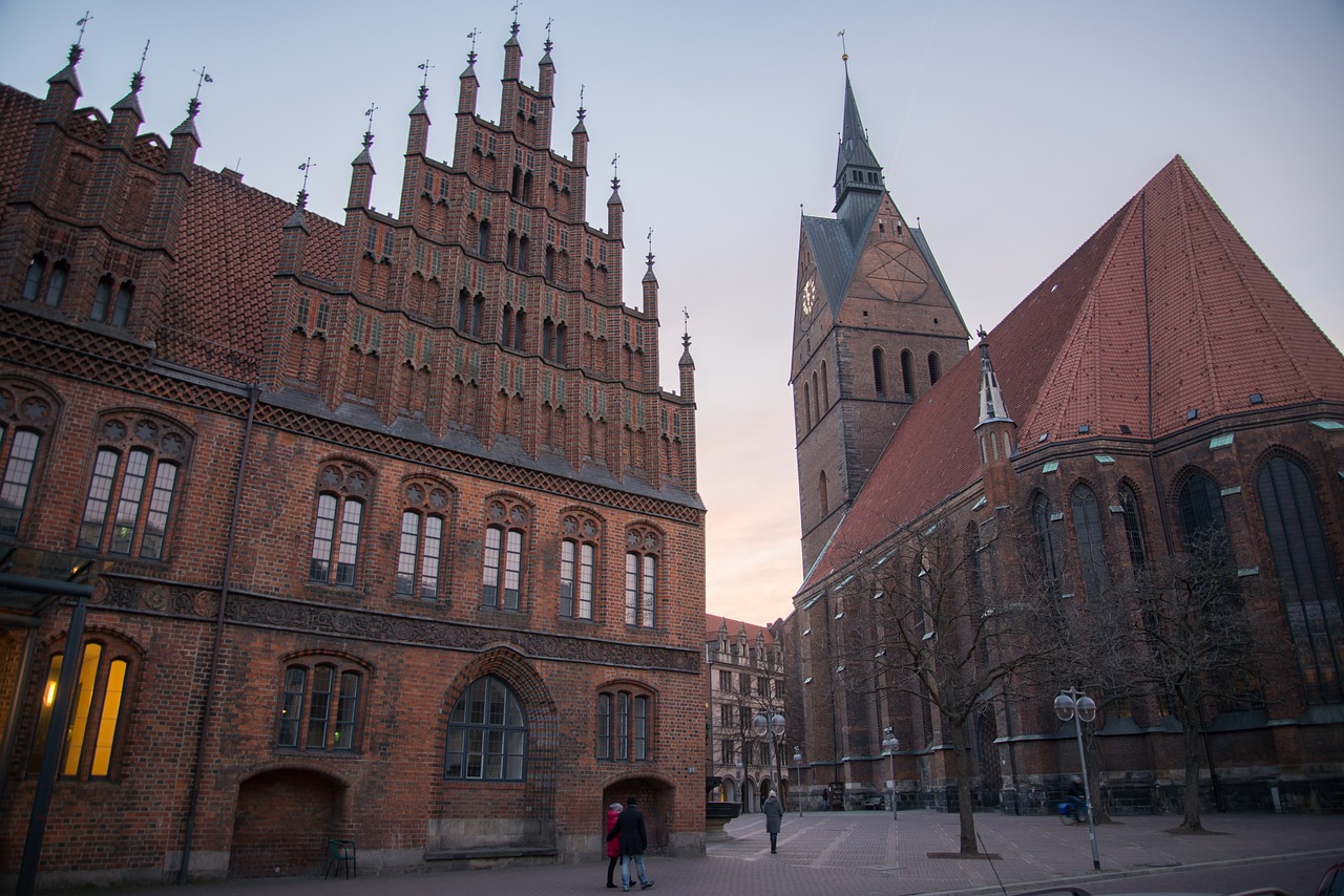 Göttingen Innenstadt Gebäude Architektur Kirche Dom Historisch