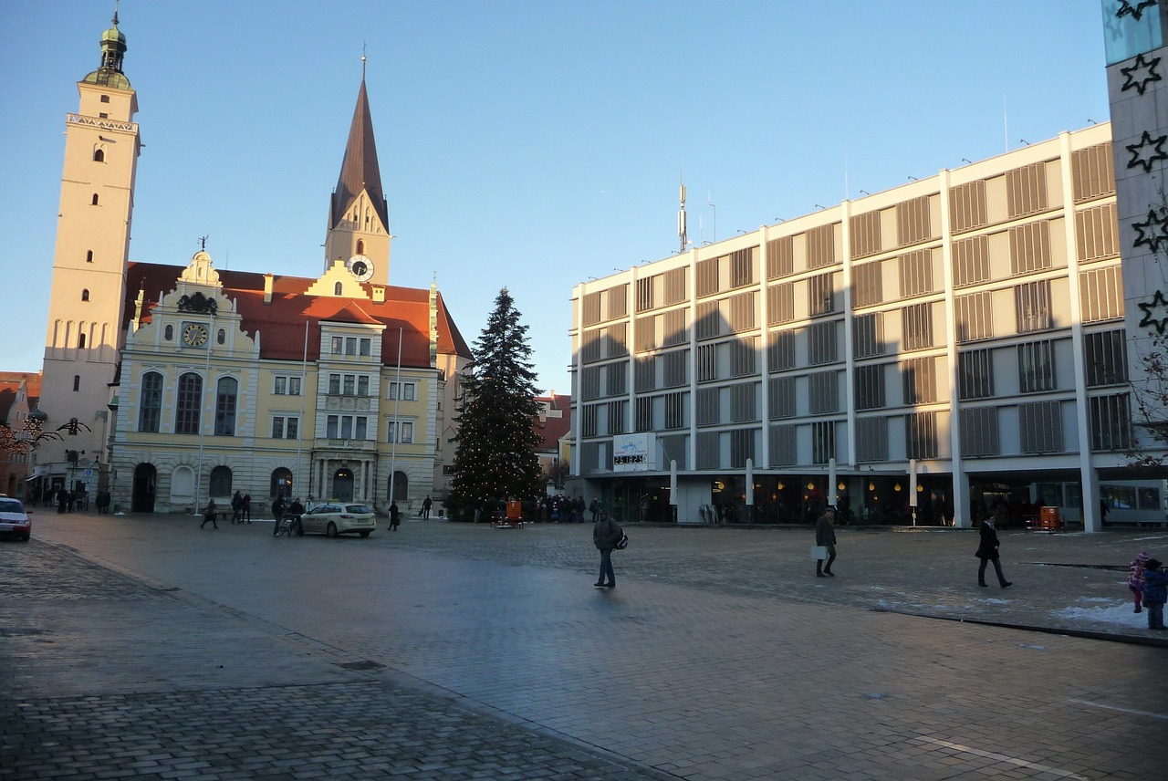 Ingolstadt Innenstadt Marktplatz Fußgängerzone Moderne Architektur