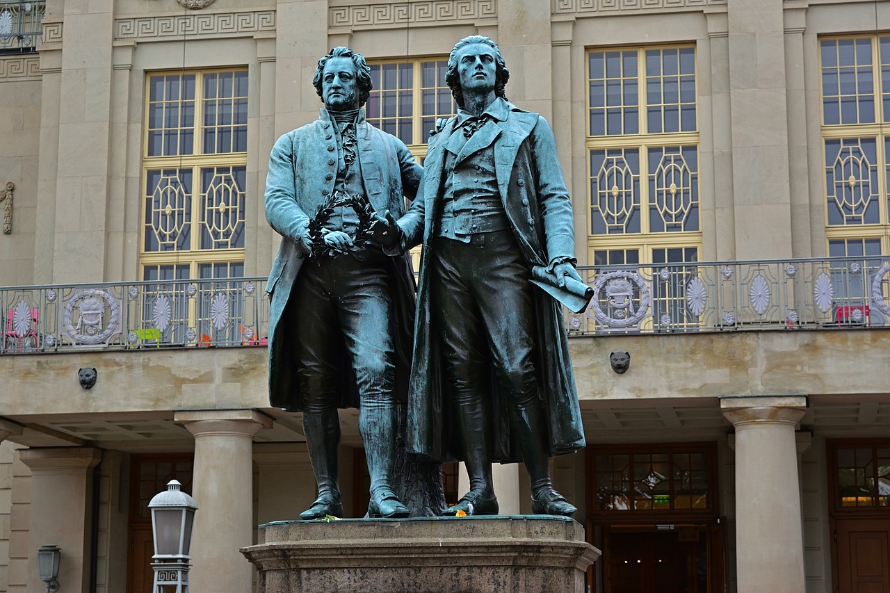 Weimar Innenstadt Kultur Nationaltheater Goethe Schiller Sehenswürdigkeiten